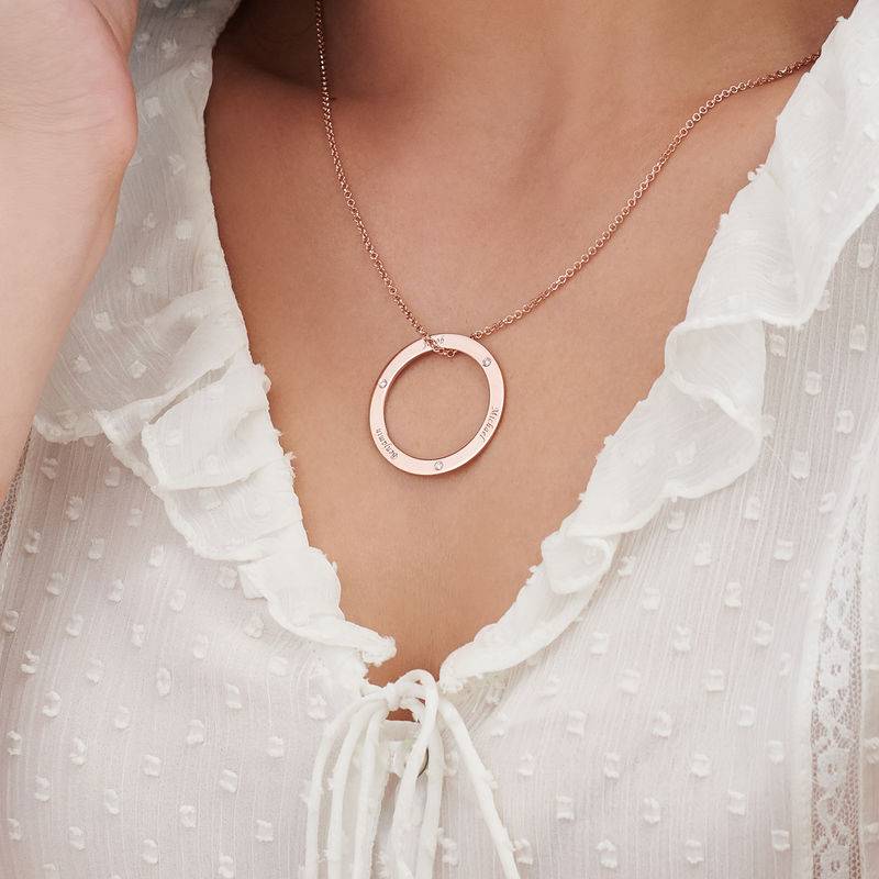 Engraved Family Circle Necklace for Mom in Rose Gold Plating-5 product photo