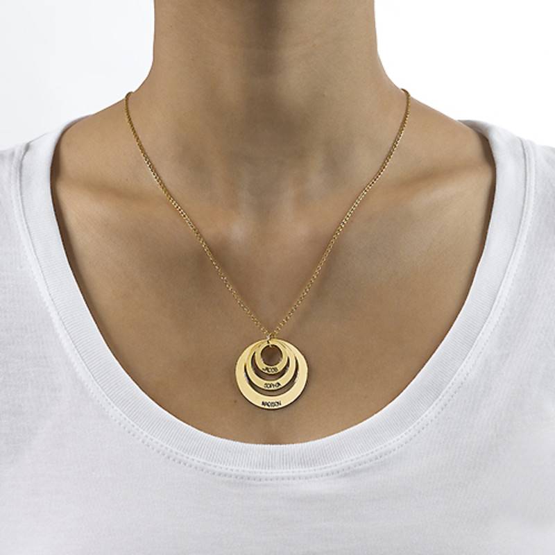 Triple Circle Family Necklace in Gold Plating-2 product photo