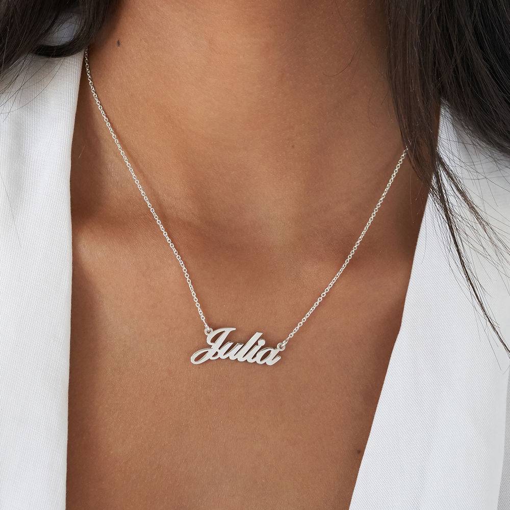Tiny Stylish Name Necklace product photo
