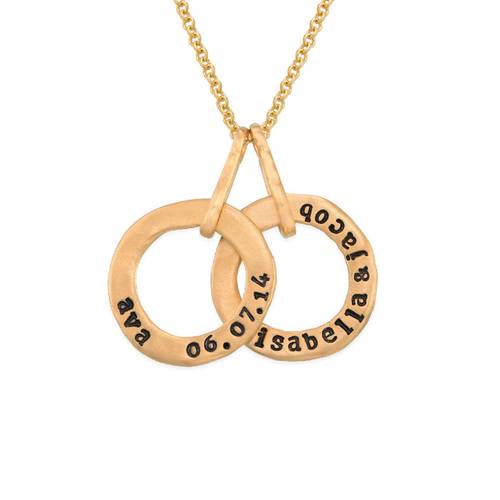 Stamped Personalized Circle Name Necklace for Mom in Gold Plating product photo