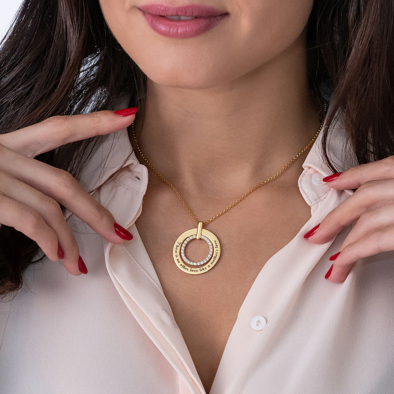 Engraved Circle Necklace in Gold Plating - 3 product photo