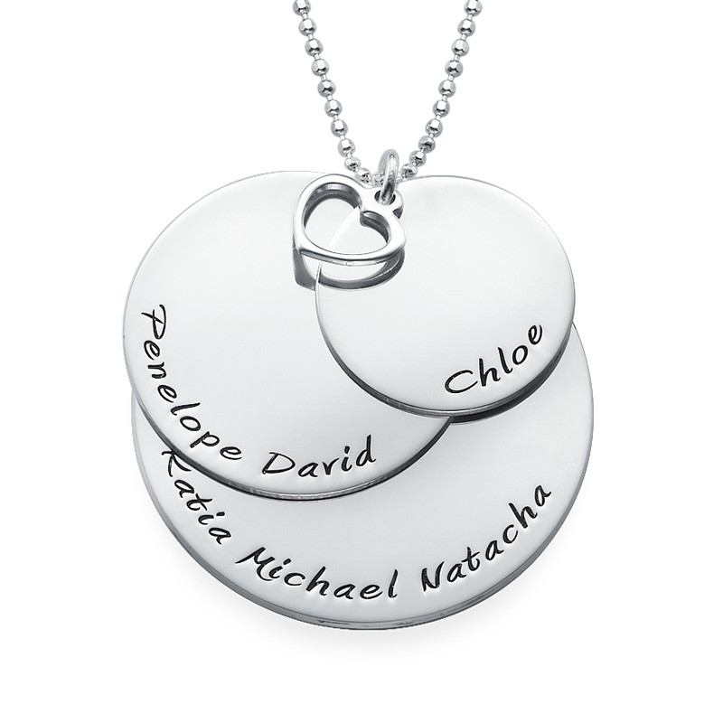Personalized 3 Discs Necklace with Heart - 1 product photo