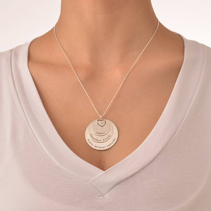 Personalized 3 Discs Necklace with Heart - 2
