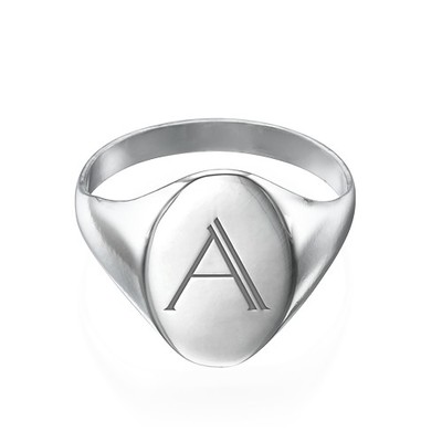 Initial Signet Ring in Sterling Silver - 1 product photo